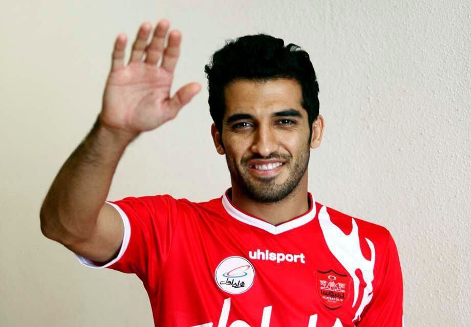 تصویروحید امیری با پیراهن‌پرسپولیس