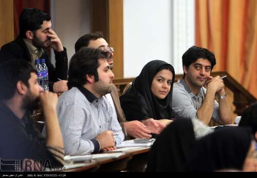 نشست خبری رئیس مجلس/تصاویر