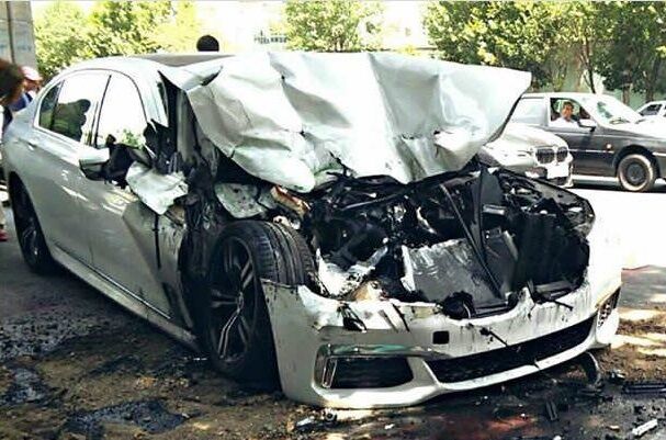 تصادف BMW سری7 زیر پل‌صدر/تصاویر