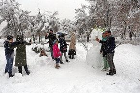 بارش برف شدید در اراک/ تصاویر