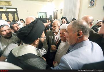 تصاویر دیدار علما با آیت‌الله‌هاشمی