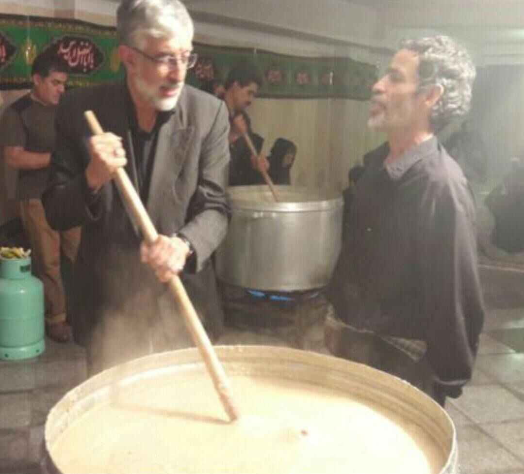 حداد عادل در مراسم حلیم‌پزان/عکس