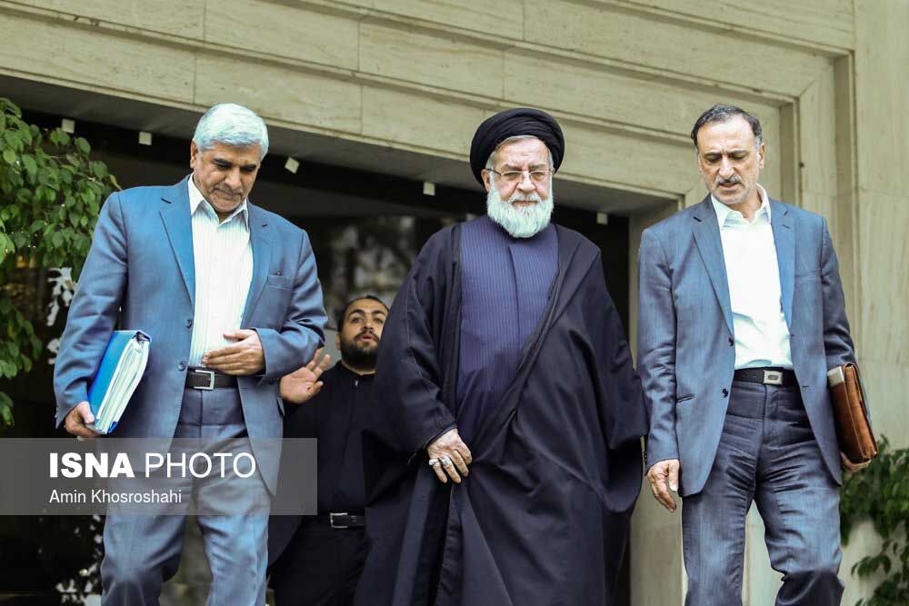 جلسه هیات دولت با حضور وزرای جدید