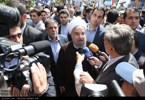روحانی در راهپیمایی روز قدس/تصاویر
