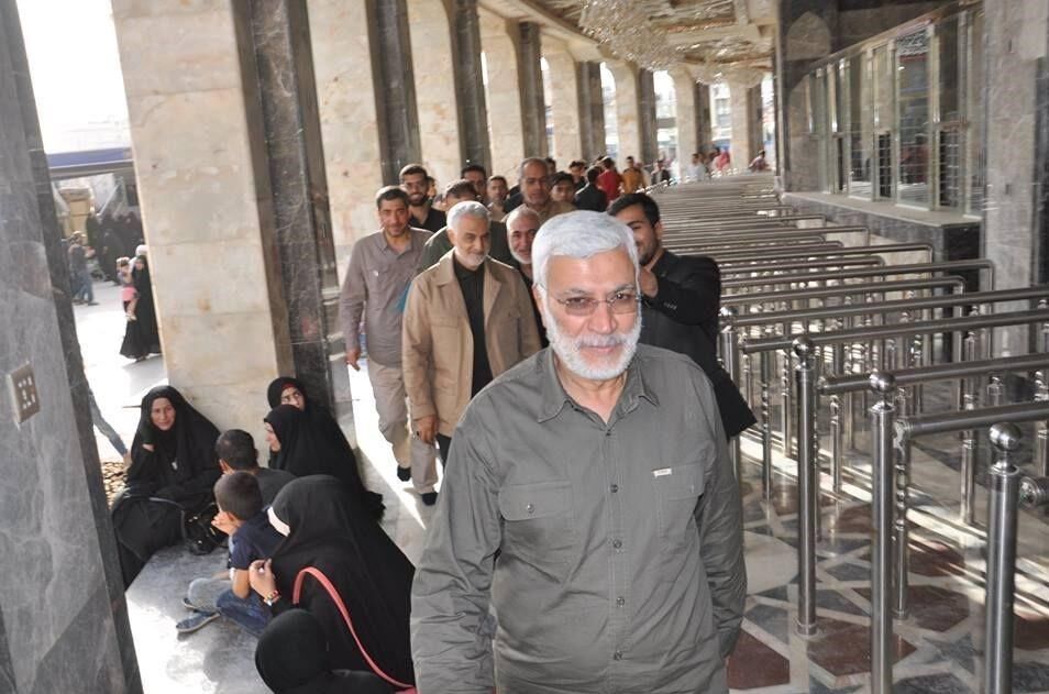 سلفی با سردار سلیمانی در حرم امام حسین
