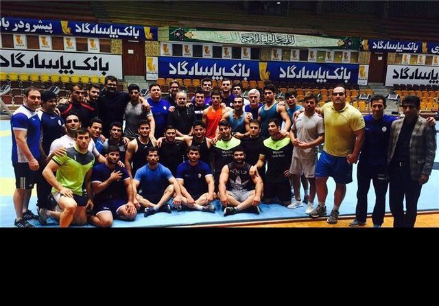 پرستویی در اردوی تیم‌ملی‌کشتی فرنگی