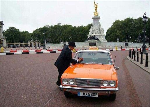 گردش با پیکان جوانان در لندن /عکس