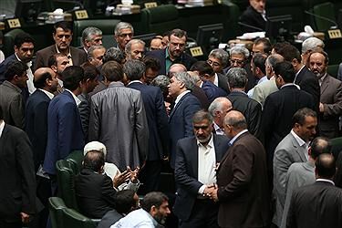 تصاویری ازجلسه پرحاشیه مجلس