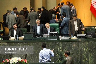 ازاین صندوق‎ها16وزیر بیرون آمدند/تصاویر