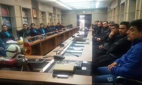 دستیار کی‌روش در کلاس مربیگری/عکس