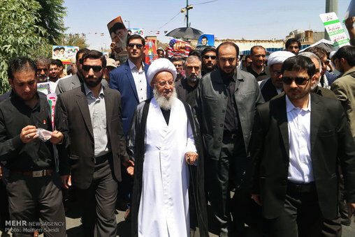 حضورشخصیت‌ها در راهپیمایی/تصاویر