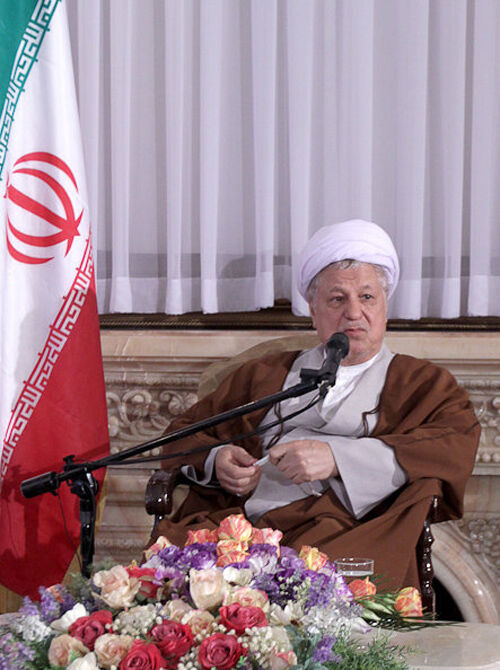 دیدار جمعی از خانواده شهدا با هاشمی /تصاویر