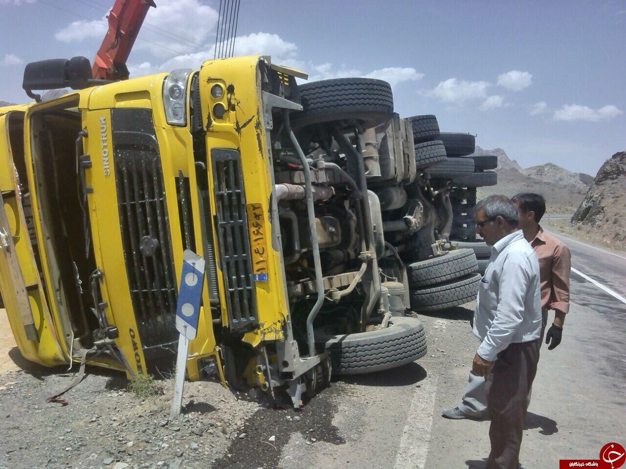 واژگونی وحشتناک تریلی+ تصاویر