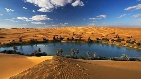 دریاچه‌ ای در دل کویر لیبی /عکس