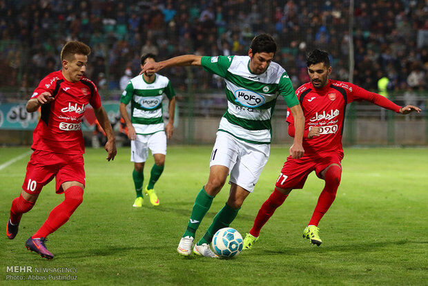 دیدار ذوب آهن و پرسپولیس/تصاویر