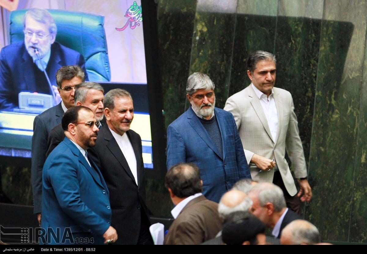 جهانگیری و مطهری در جلسه استیضاح/عکس