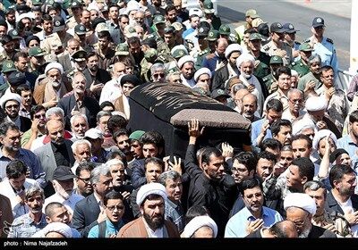 مراسم تشییع همسرآیت‎الله علم‎الهدی/تصاویر
