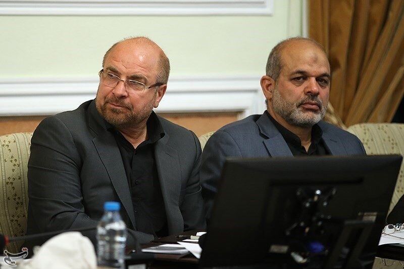 احمدی‌نژاد و قالیباف در مجمع تشخیص /عکس