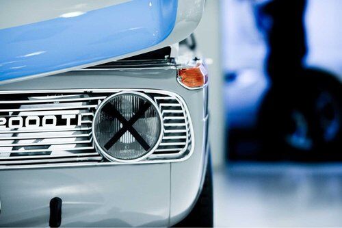 درپارکینگBMWچه‌خبراست؟/عکس