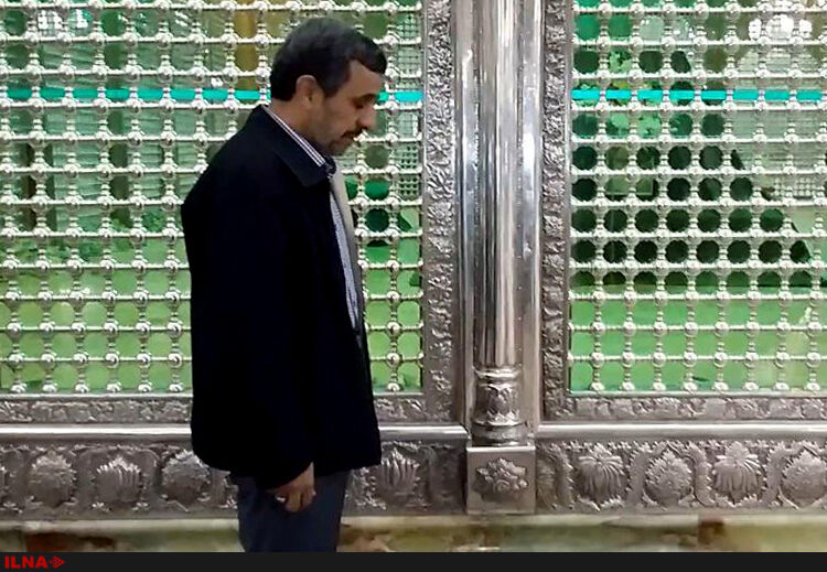 احمدی‌نژاد در مرقد امام/تصاویر