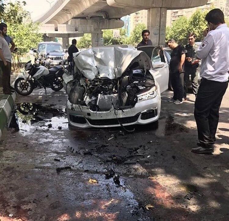تصادف BMW سری7 زیر پل‌صدر/تصاویر