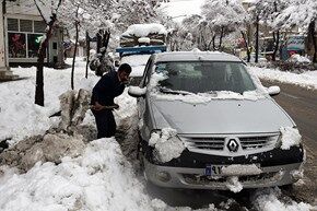 بارش برف شدید در اراک/ تصاویر