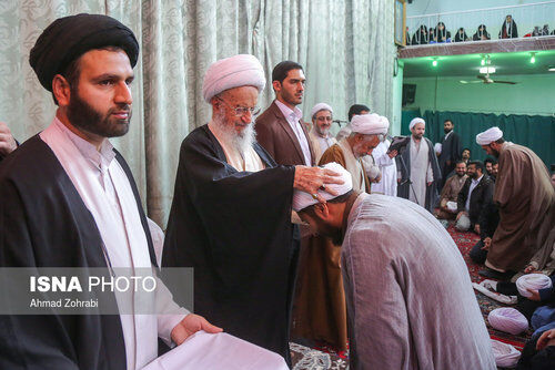 تصاویر مراسم عمامه گذاری در قم