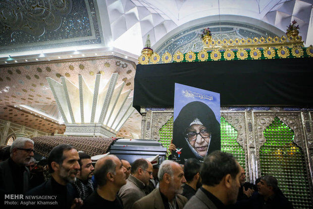 تشییع پیکر بانو حدیدچی/تصاویر